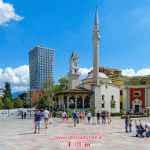 Si është zhvilluar Tirana si qendër administrative dhe Kryeqytet i Shqipërisë?
